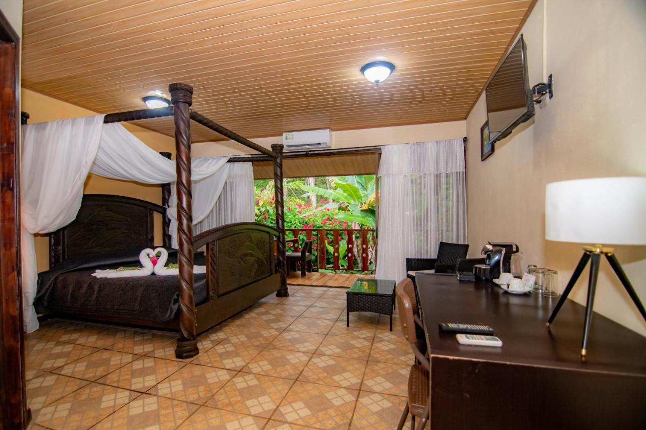 Ara Ambigua Lodge Sarapiqui Ngoại thất bức ảnh