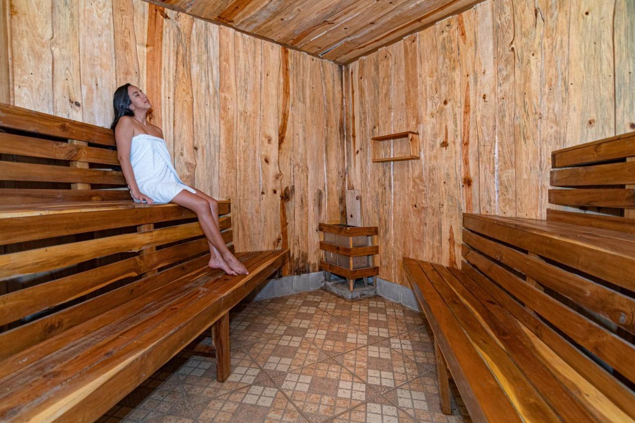 Ara Ambigua Lodge Sarapiqui Ngoại thất bức ảnh