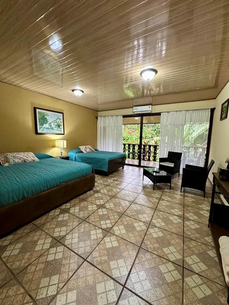 Ara Ambigua Lodge Sarapiqui Ngoại thất bức ảnh
